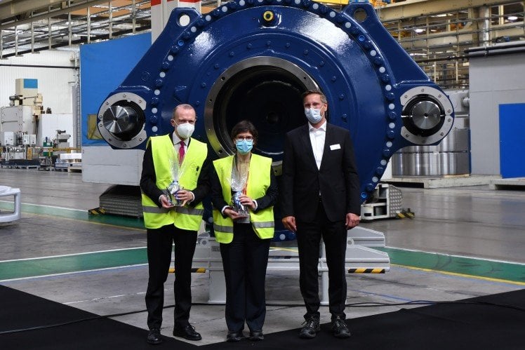 ZF Wind Power celebrates the 3000th SHIFT 4k gearbox on Global Wind Day